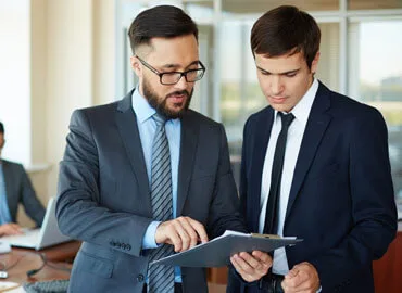 Provides expertise on legal matters and compliance. - FIFA官网